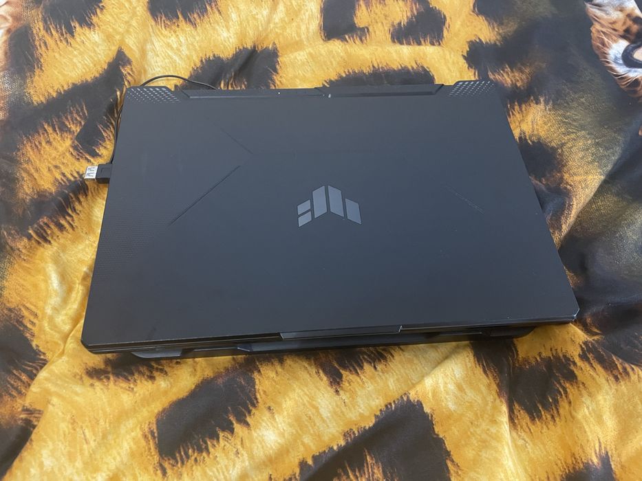 Laptop Gaming ASUS TUF F15 FX506HC – Stare bună + Cooler cadou