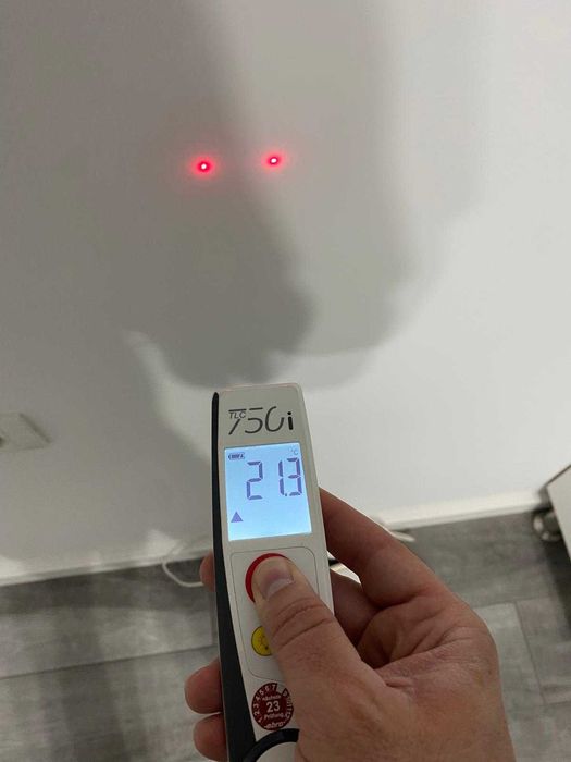 Termometru profesional cu infraroșu ebro TLC 750i