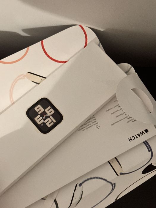 apple watch серия se 40 mm