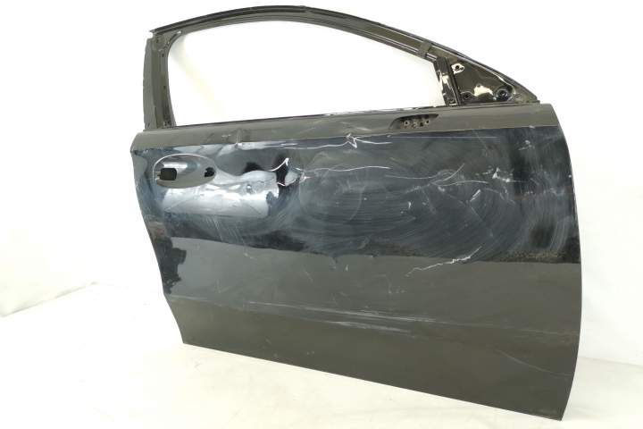 Дясна предна врата Оригинална Мерцедес-Бенц / Mercedes-Benz A-Class W1