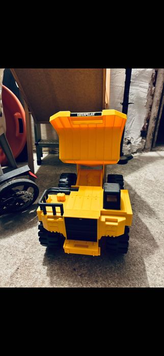 Детски камион CAT *Намален*