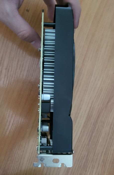 Продам GTX 1050TI