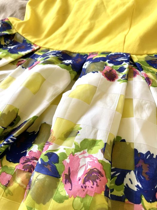 Шикарное нарядное платье