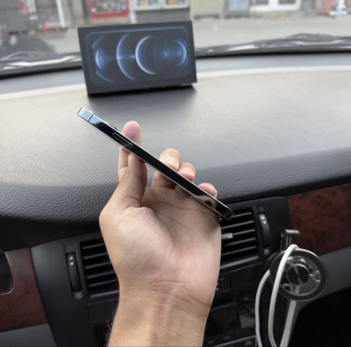 Iphone 12 pro 128tali