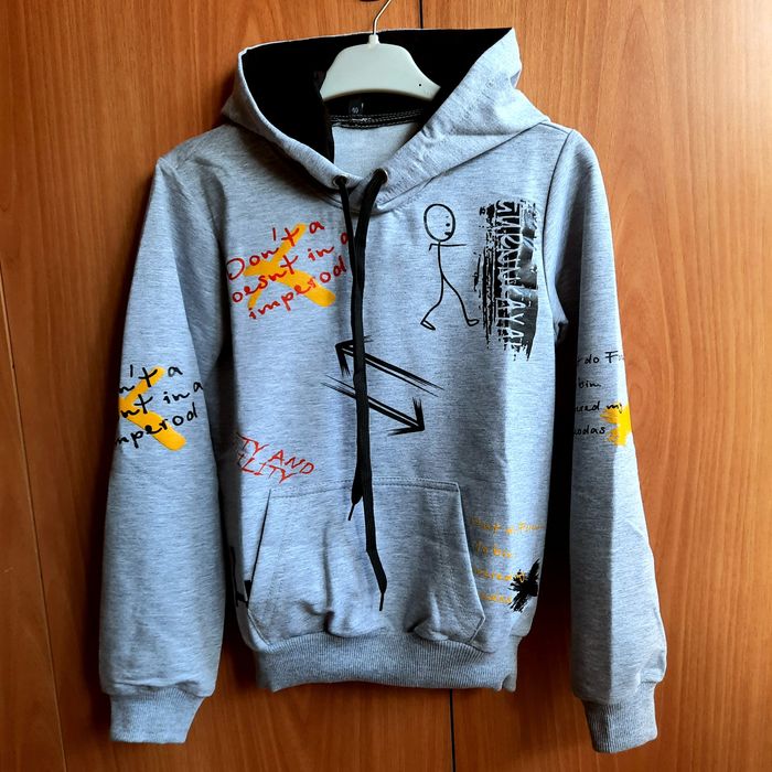 Продаю худи новые