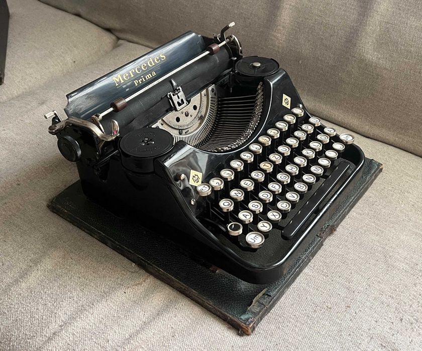 Mașină de scris Mercedes Prima anii 1930 Germania cu husă