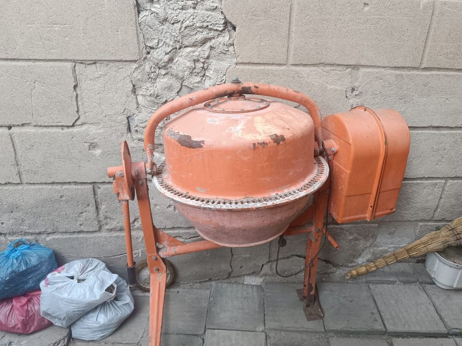 Продам бетономешалку