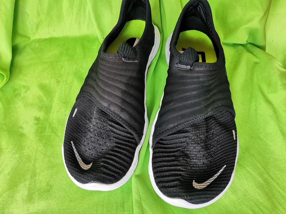 Nike Flex 43  mammut salewa salomon arcteryx merre