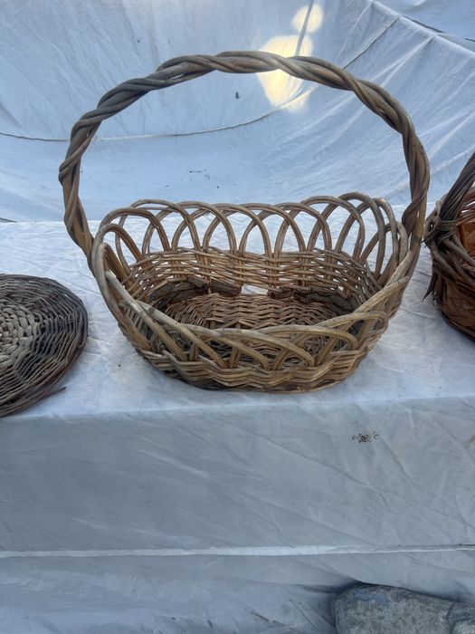 Корзины плетеные…