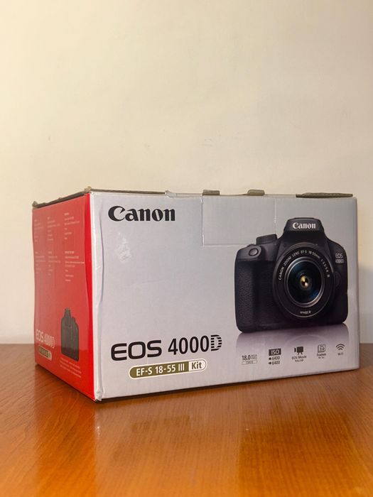 canon eos 4000d ef-s 18-55 III kit