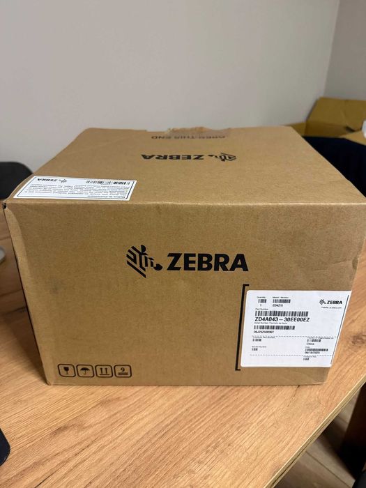 Imprimanta de etichete Zebra ZD421T, DT, TT, 203DPI, USB
