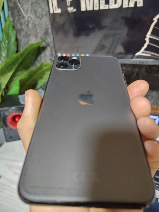 Iphone 11 pro max 256 GB ICLOUD