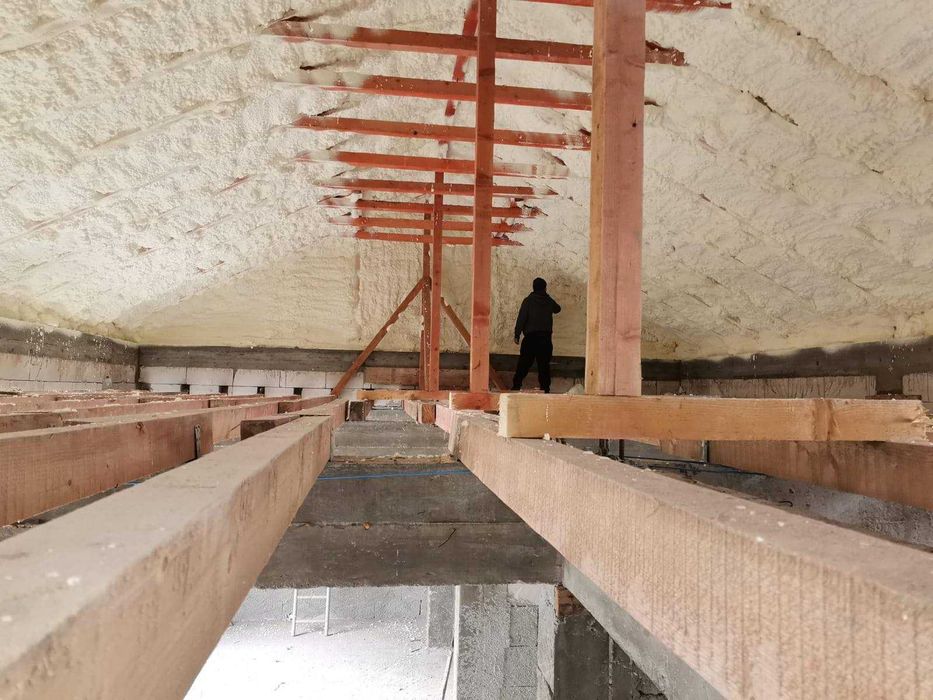 izolatie spuma poliuretanica izolatie terasa izolatie mansarda hala