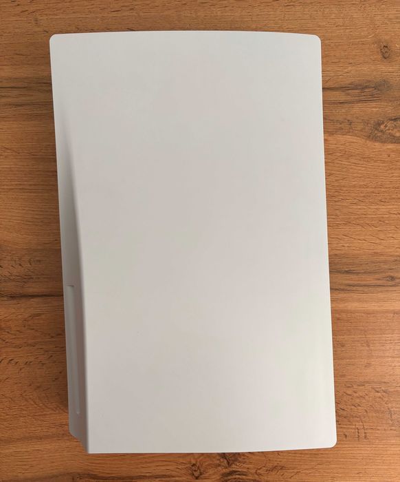 Продам консоль "PlayStation 5"