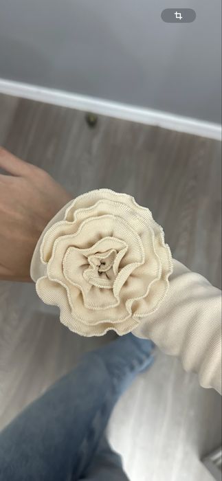 Лонгслив в бежевом цвете