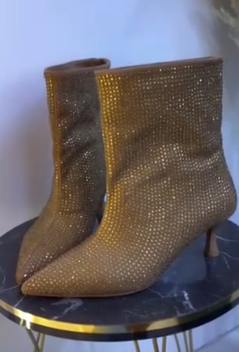 Полусапожки  со стразами.