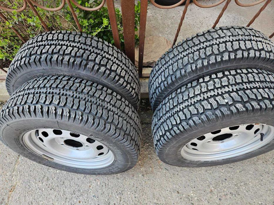 Комплект колес на Ниву