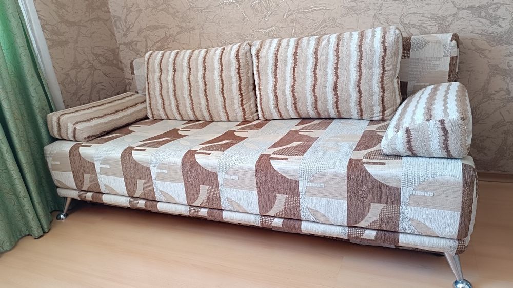Диван-кровать б)у