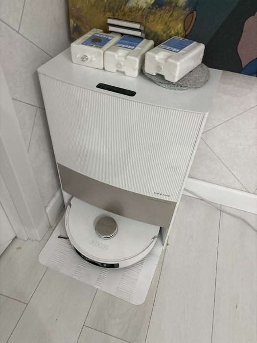 Dreame робот пылесос моет пол