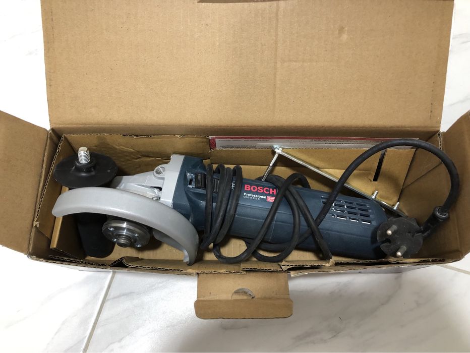 Продам шлифовальная угловая болгарка