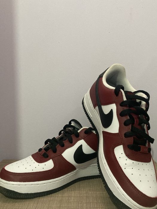 De vanzare, Nike Air Force 1