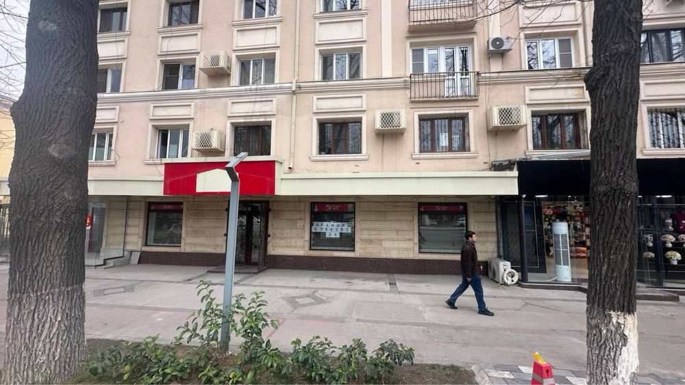 Ул.Бабура нежилое помещение с площадью 127кв.м тц “Next”