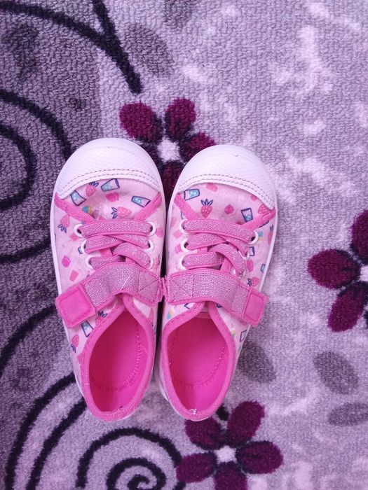 Обувки за момиче 26-ти номер