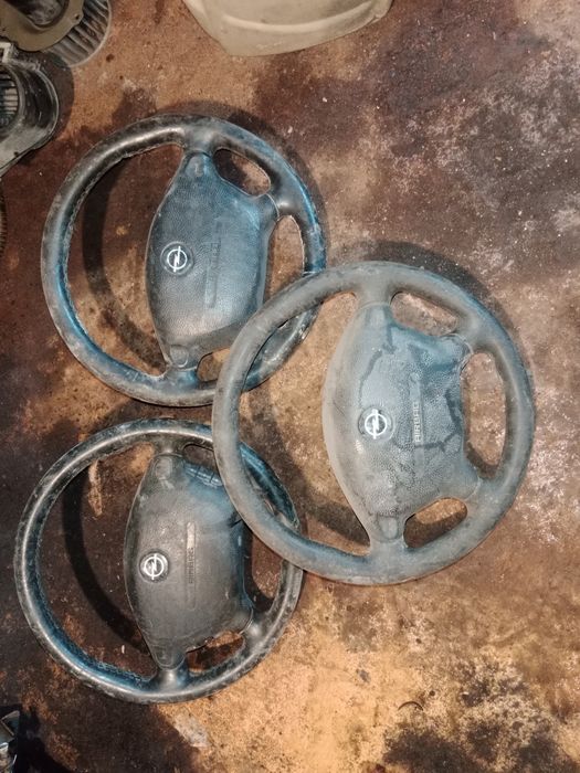 Руль на автомобиль Опель