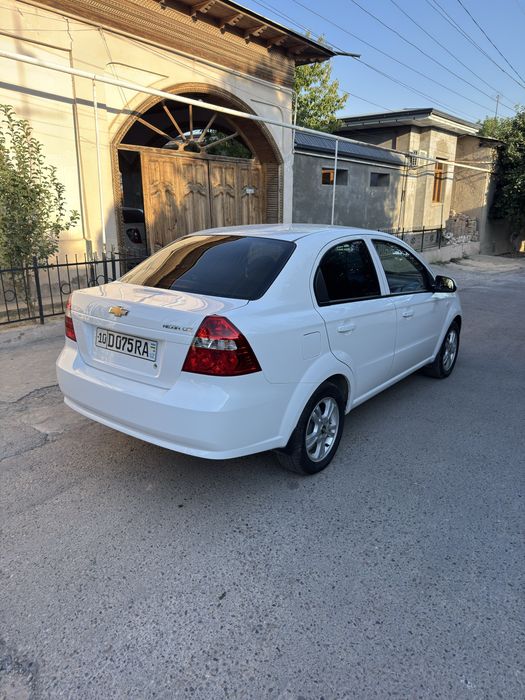 Nexia 3 sotiladi 74 min prabeg
