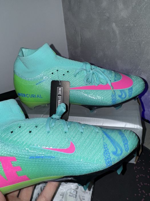 Nike Superfly Chromatic Pack