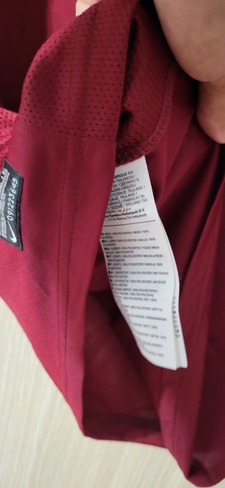 Tricou Nike vișiniu,marimea M