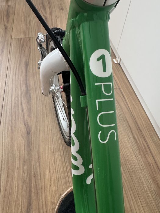 Bicicletă echilibru Woom 1 Plus, roți 14”, verde/alb