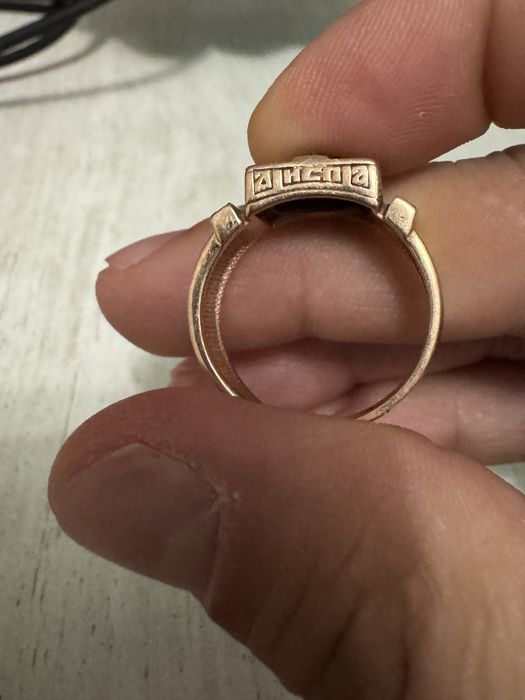 Золотая печатка 8 грамм