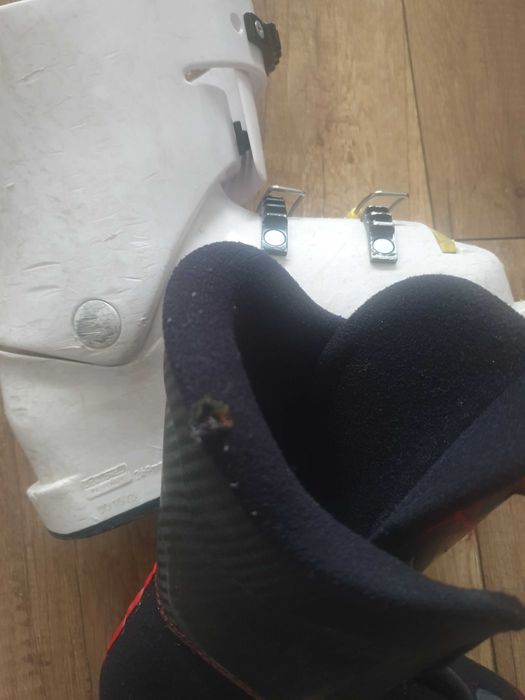 Продавам детски ски обувки 220/225 мм