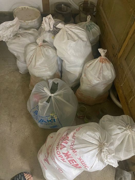 Продается банки обычные