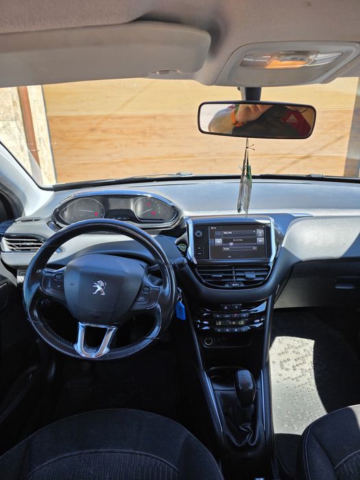 Vând Peugeot 208, 1,6 diesel