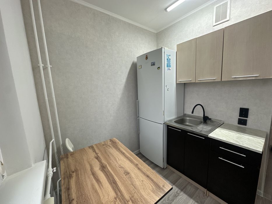 Продается 1 комн кв 10 мкр 12 дом