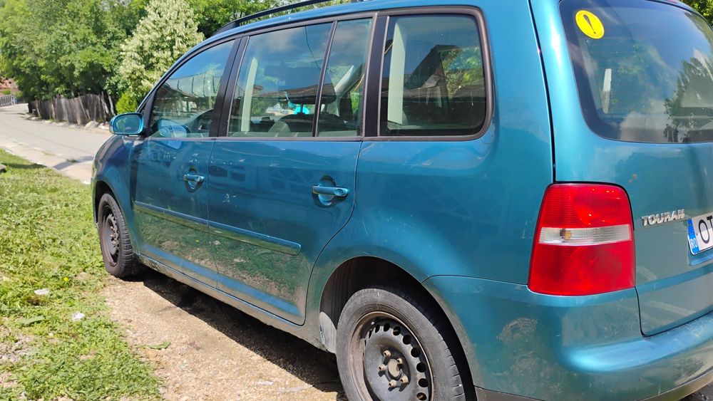 VOLKSWAGEN Touran 2005 — imagine 3