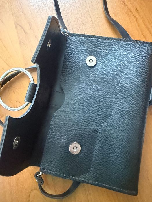 Клач на ремешке (сумка)