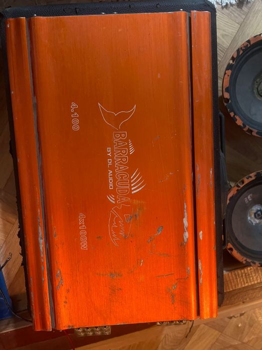 Продам сабвуфер с усилителем