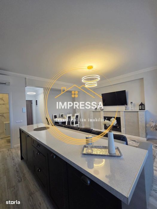 Se vinde apartament 3 camere in rate 80mp cu boxa 20mp loc de parcare