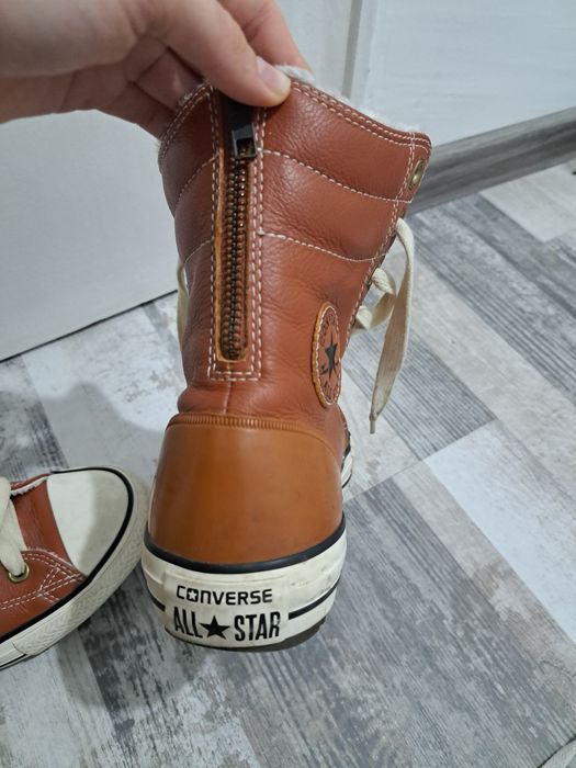 Converse hi-rise boot