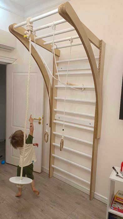 Детская шведская стенка "Радуга" деревянная, турник, рукоход, кольца
