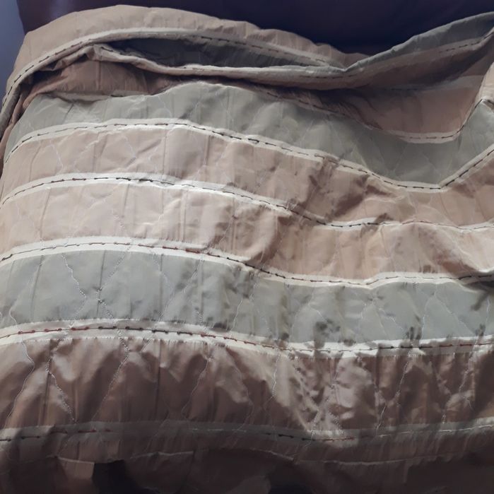 Cuvertura pat 160/200cm, din tafta