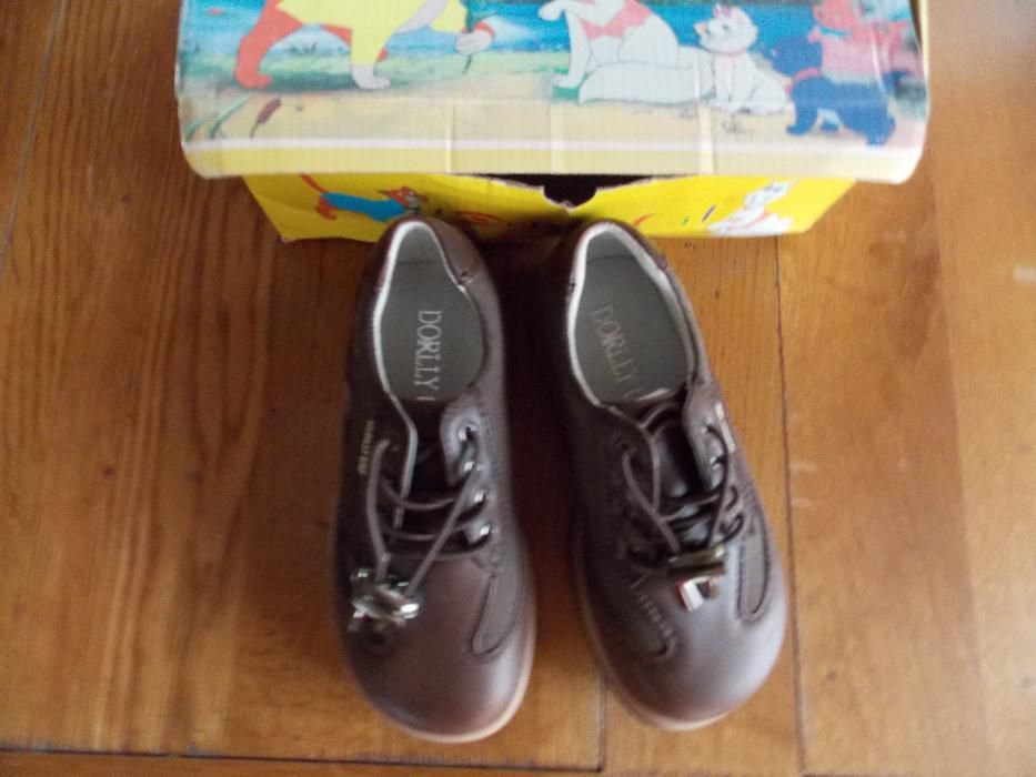 Pantofi noi maro pt baieti mar 29