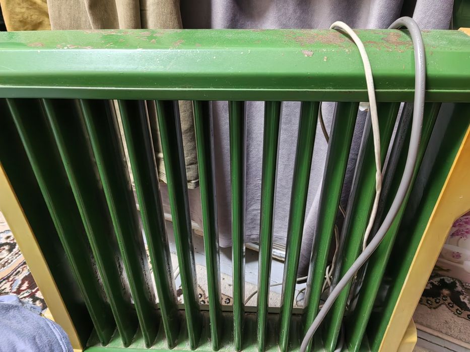 Электрорадиатор , масленный обогреватель