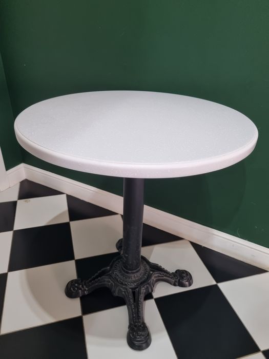 Стол для кафе или обеденных зон