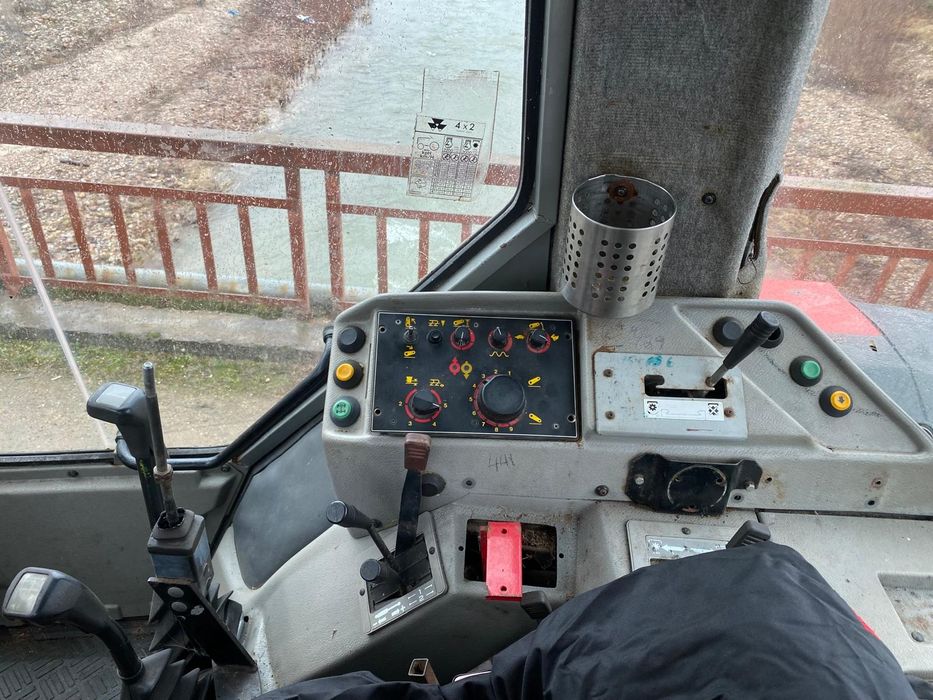 Massey Ferguson 3065 cu Încărcător Profesional