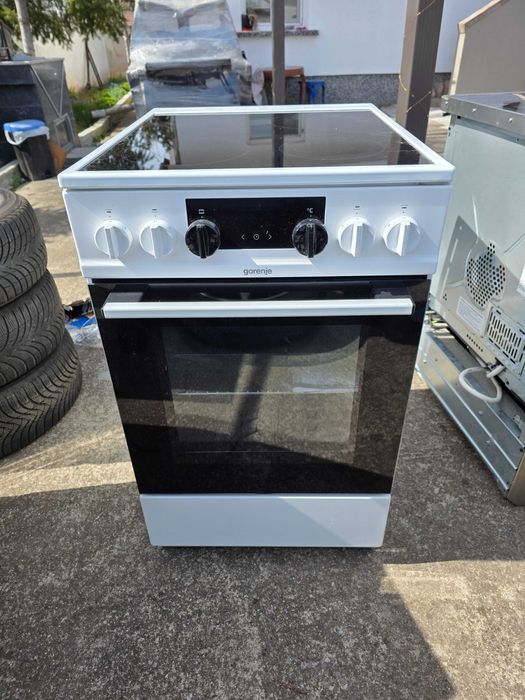 Печка с керамичен плот Gorenje