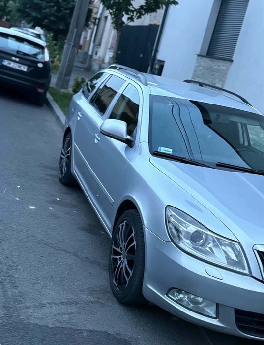 Vând Skoda Octavia 2 Facelift